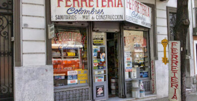 FERRETERIA Colombres